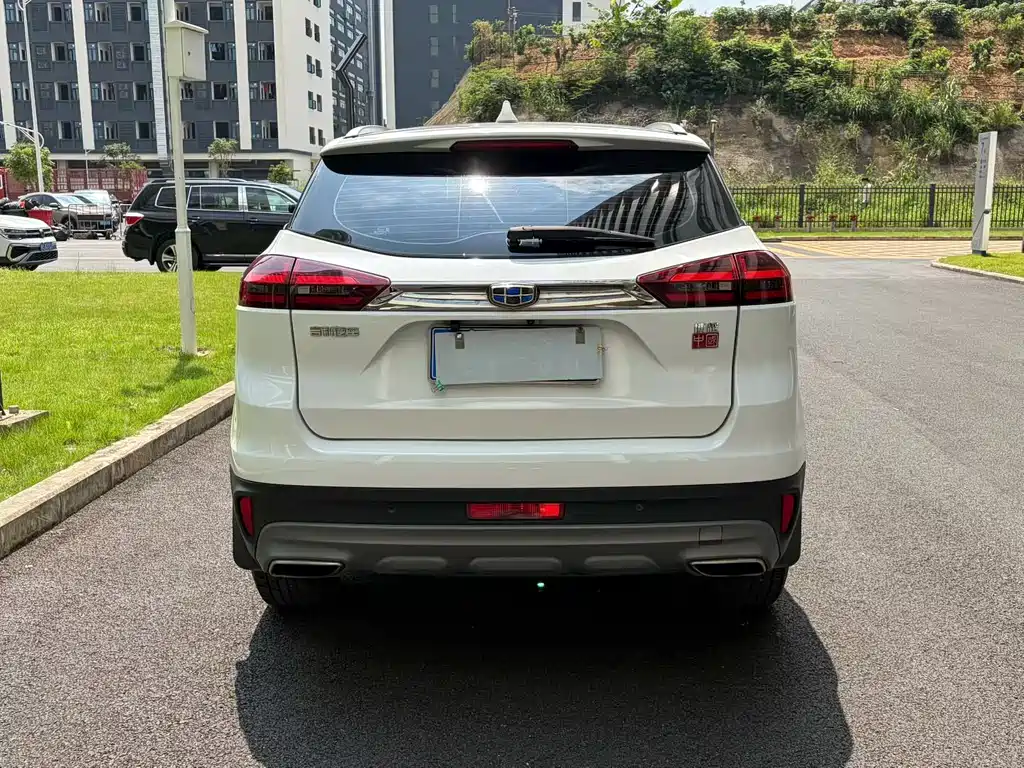 Geely Boyue — миниатюра 6