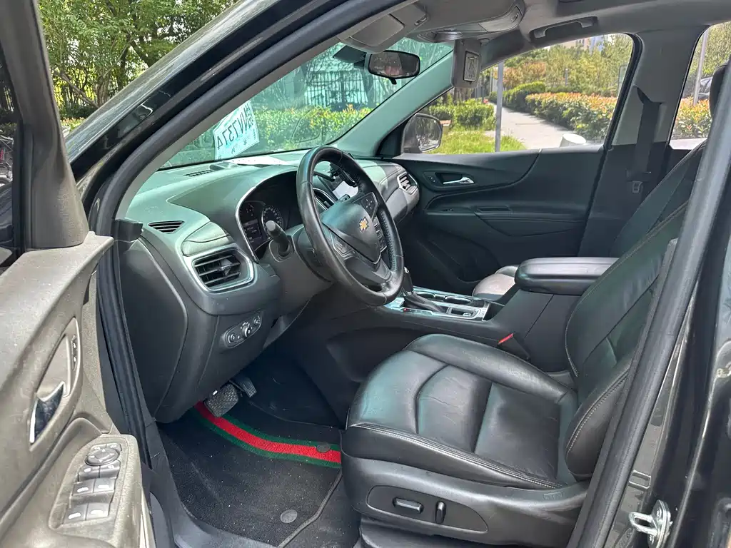 Chevrolet Equinox — миниатюра 9