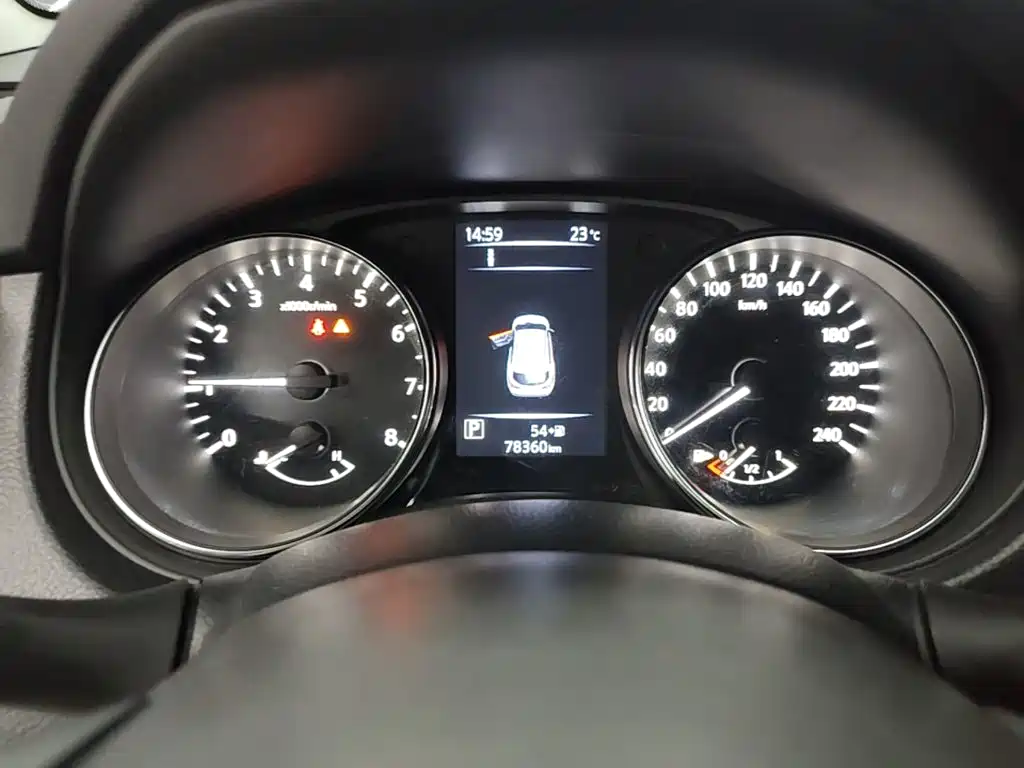 Nissan Qashqai — миниатюра 12