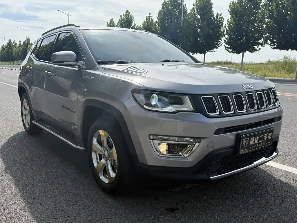 Jeep Compass — миниатюра 3