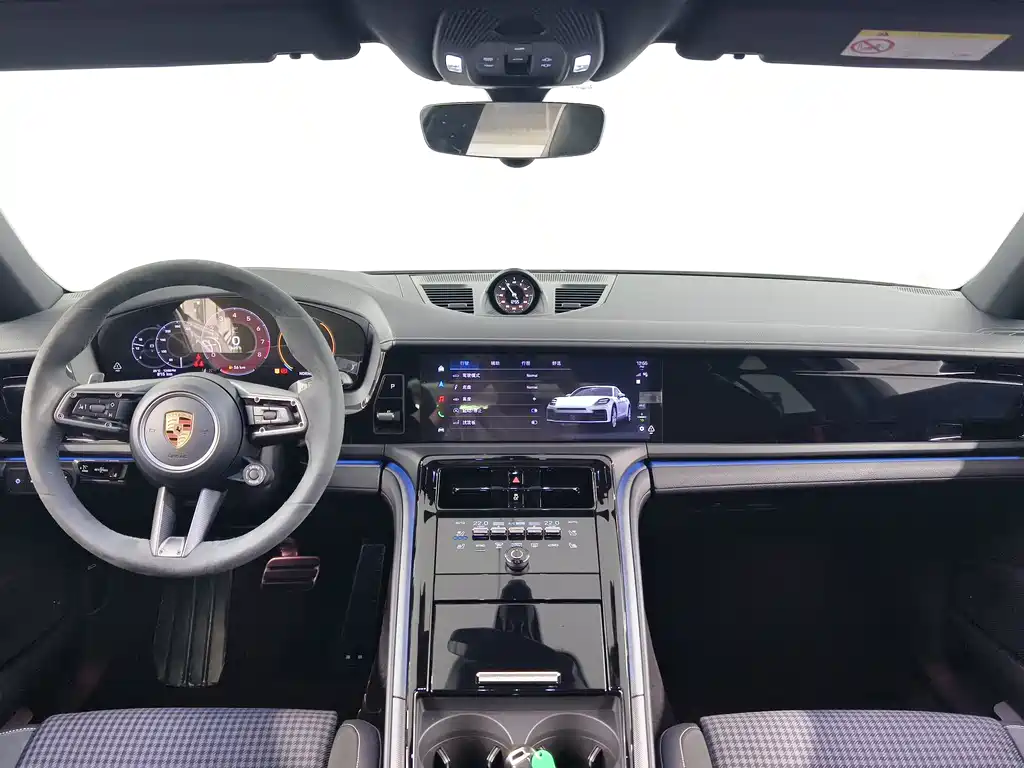Porsche Panamera — миниатюра 7