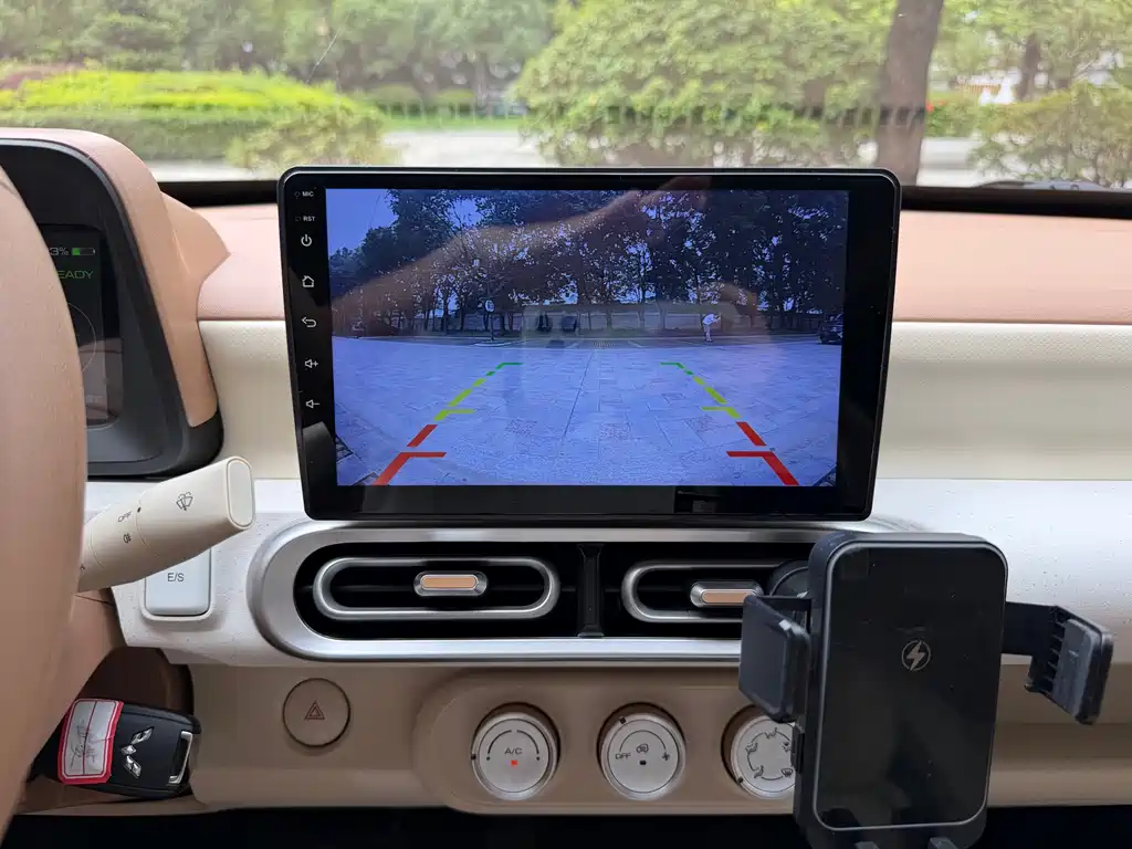 Wuling MINIEV — миниатюра 11