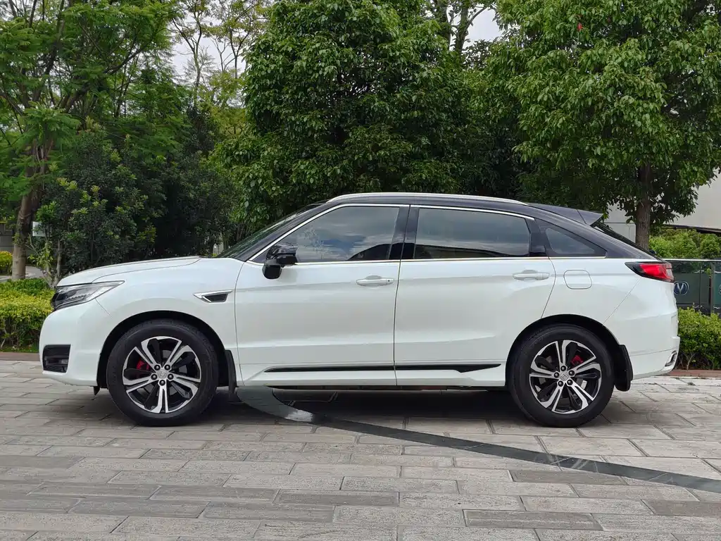 Honda UR-V — миниатюра 5