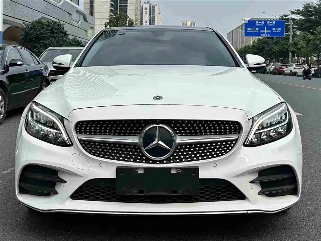 Mercedes-Benz C-Class — миниатюра 2