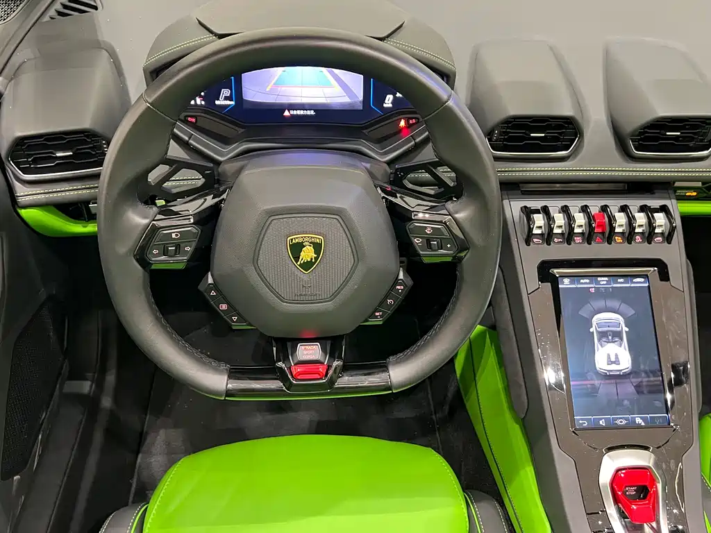 LAMBORGHINI HURACÁN