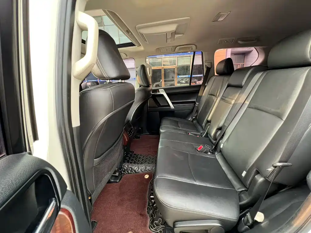 Toyota Prado — миниатюра 6