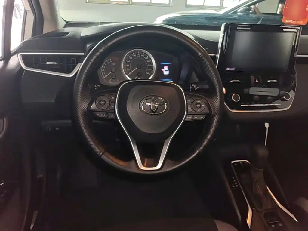Toyota Corolla — миниатюра 7