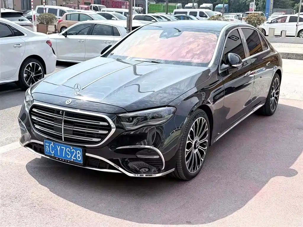 Mercedes-Benz E-Class 2025