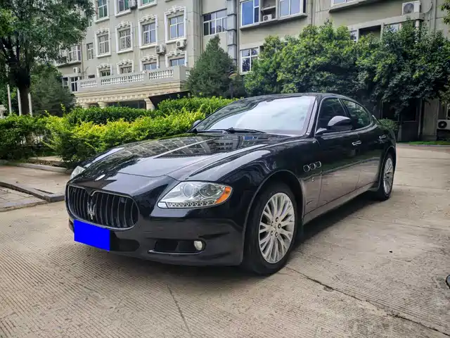 Maserati Quattroporte