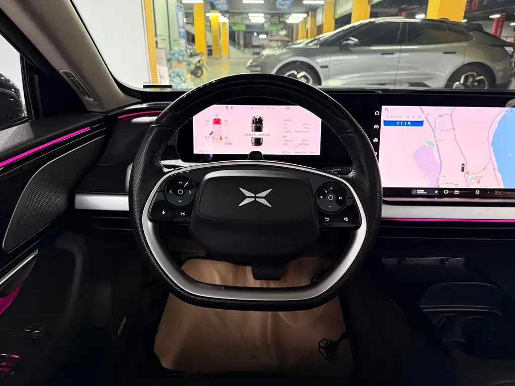 XPeng P7 — миниатюра 16