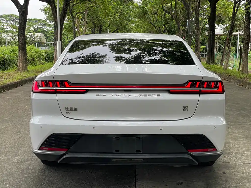 BYD Han — миниатюра 19
