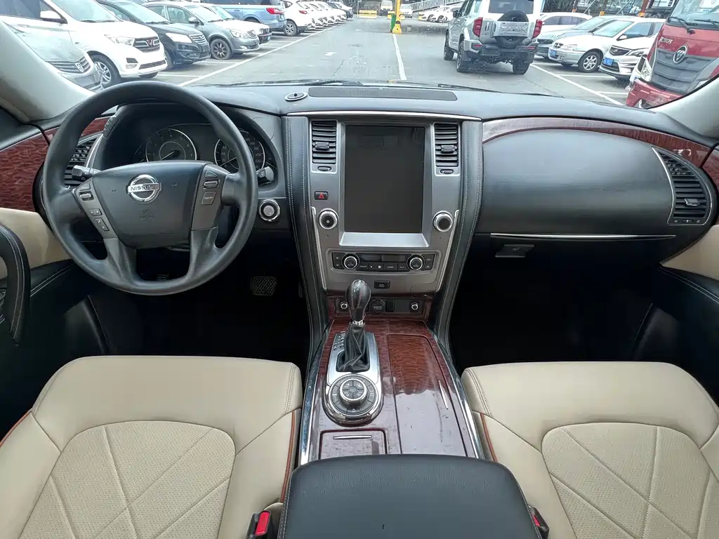 Nissan Patrol 2016 5.6L