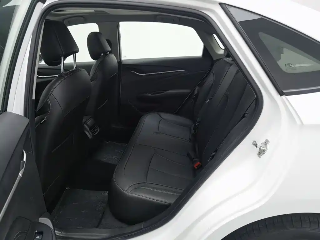 Buick Excelle — миниатюра 15