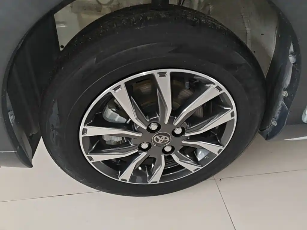 Toyota Yaris L — миниатюра 23