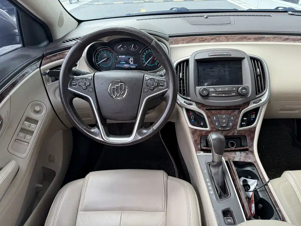 Buick LaCrosse — миниатюра 9