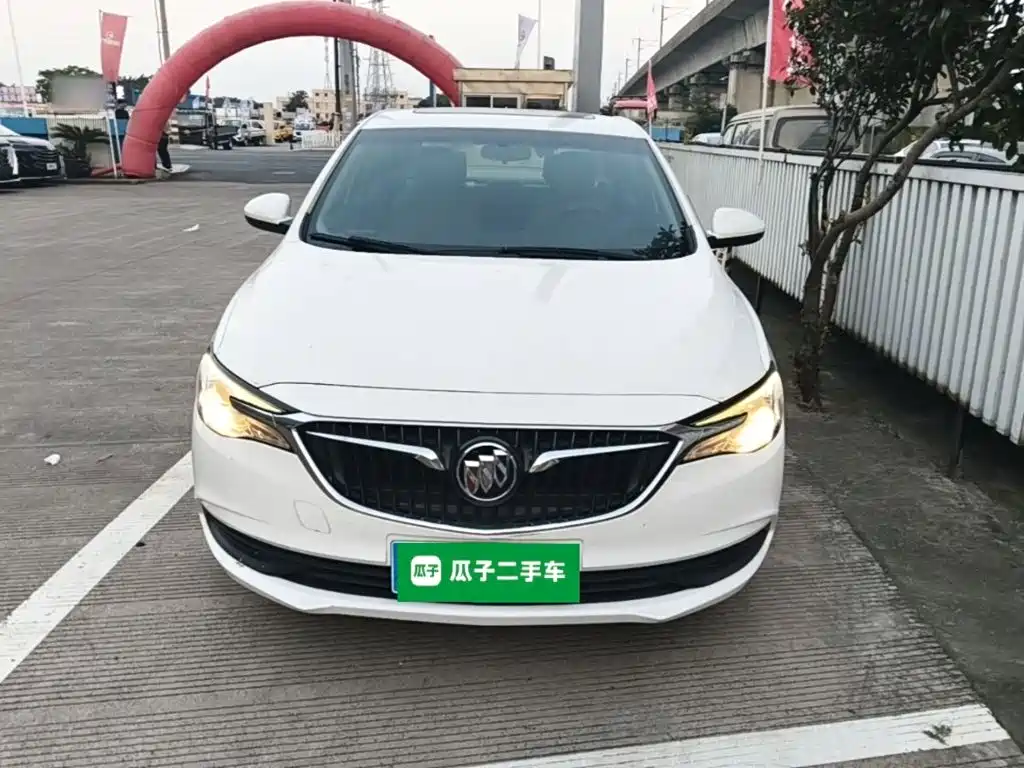 Buick Excelle — миниатюра 3