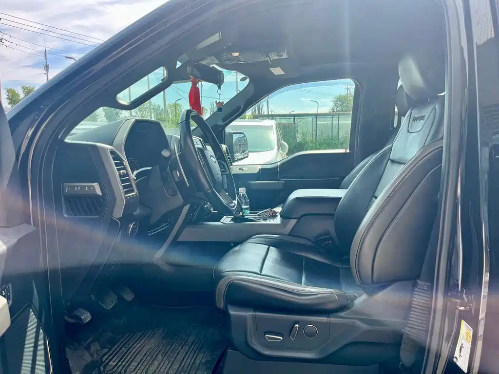 Ford F-150 Raptor — миниатюра 5