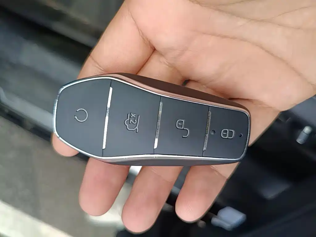 BYD Song L EV L EV 2025 Smart Drive 662km