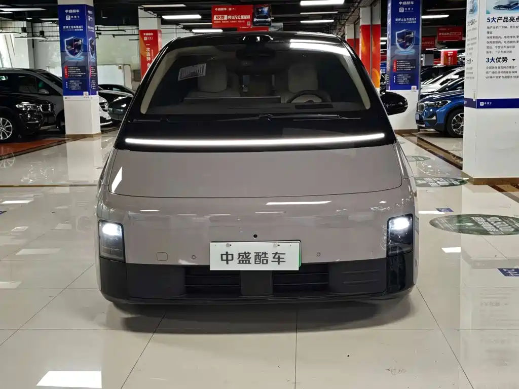 Li Auto Li MEGA — миниатюра 2