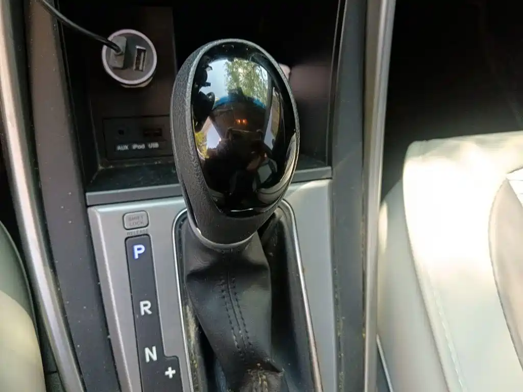 Hyundai Elantra Langdong — миниатюра 10