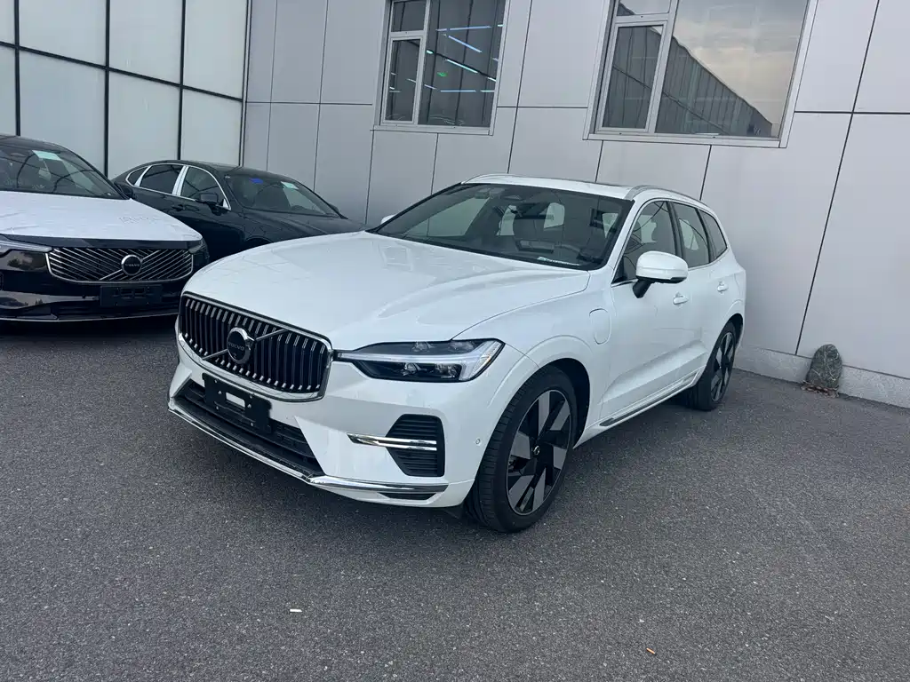 VOLVO  XC60 PLUG IN HYBRID