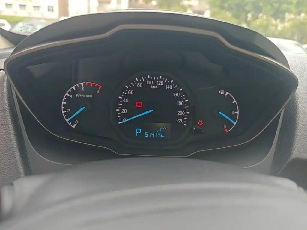Ford Escort — миниатюра 12