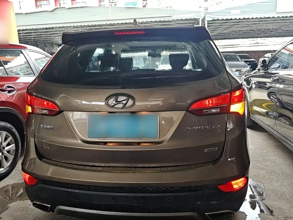 Hyundai Santa Fe — миниатюра 6