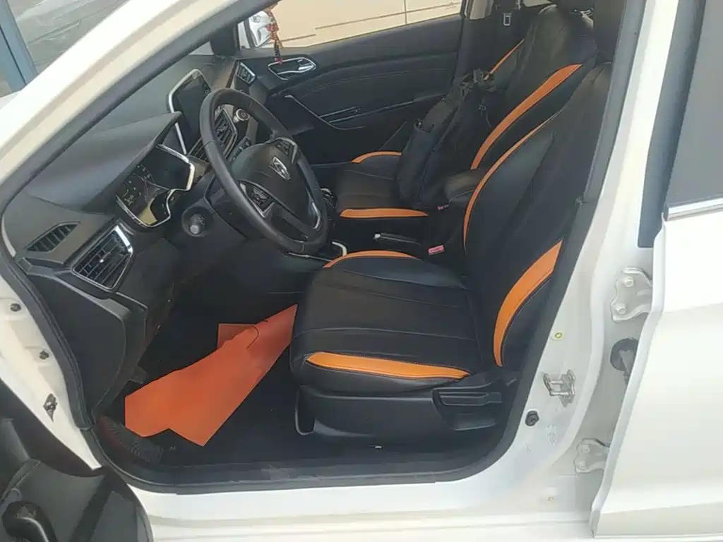 Baojun 310 — миниатюра 15