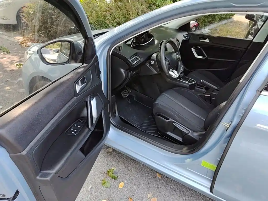 Peugeot 308S — миниатюра 12
