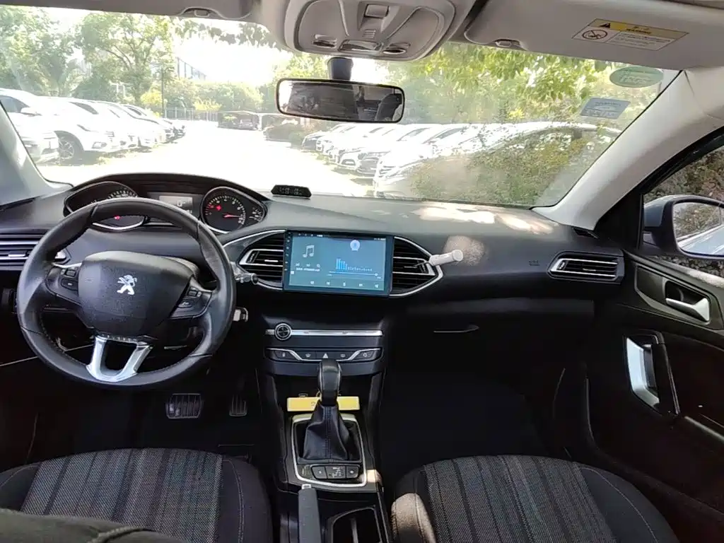 Peugeot 308S — миниатюра 6