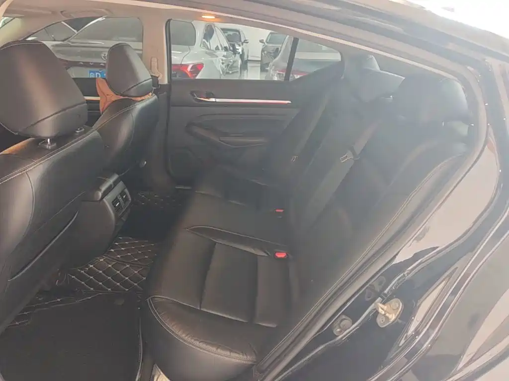 Nissan Teana — миниатюра 13