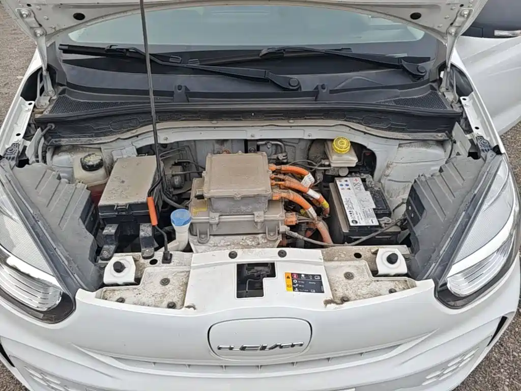 Roewe Clever — миниатюра 20