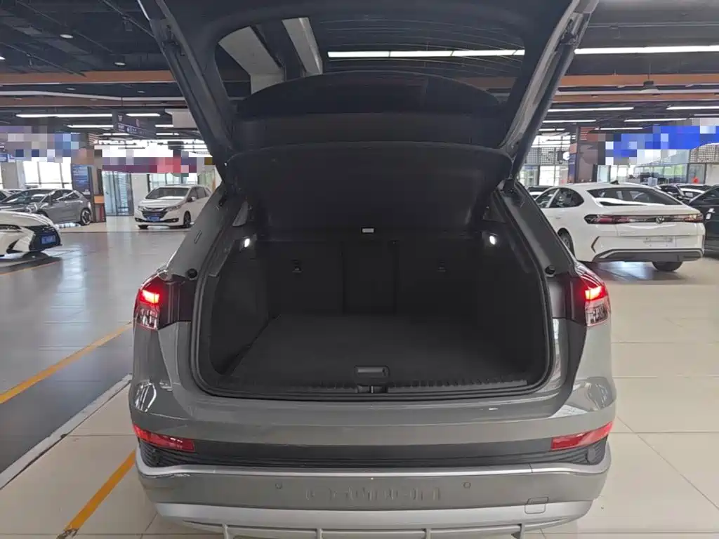 Audi Q4 e-tron — миниатюра 19