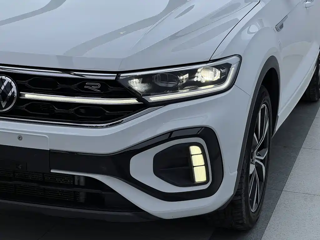 Volkswagen T-Roc — миниатюра 4