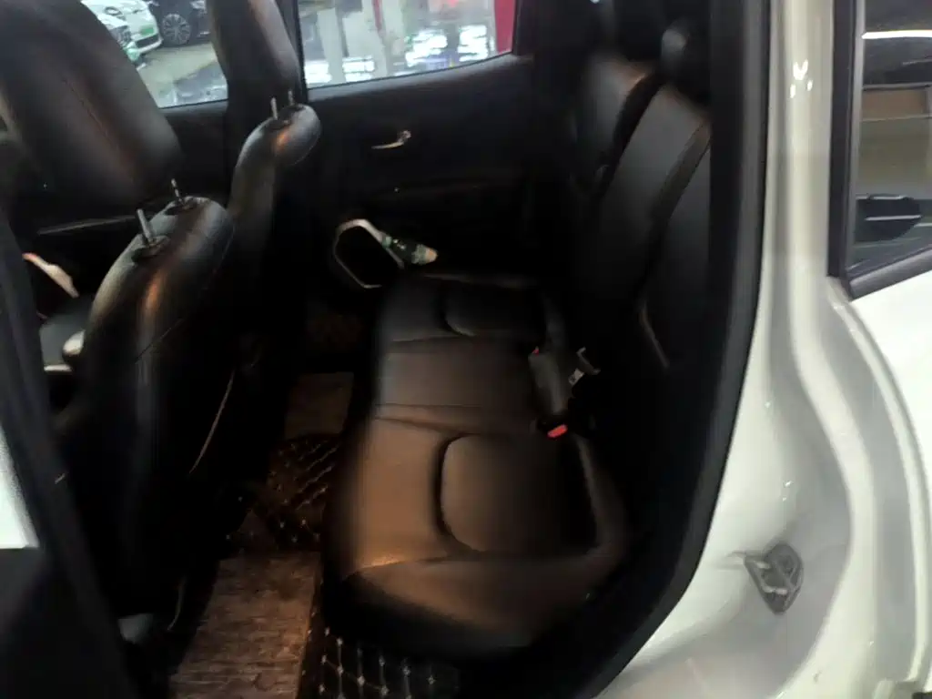 Jeep Renegade — миниатюра 20