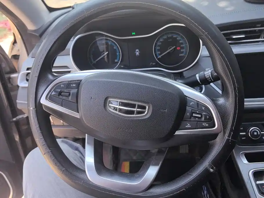 Geely Emgrand — миниатюра 15