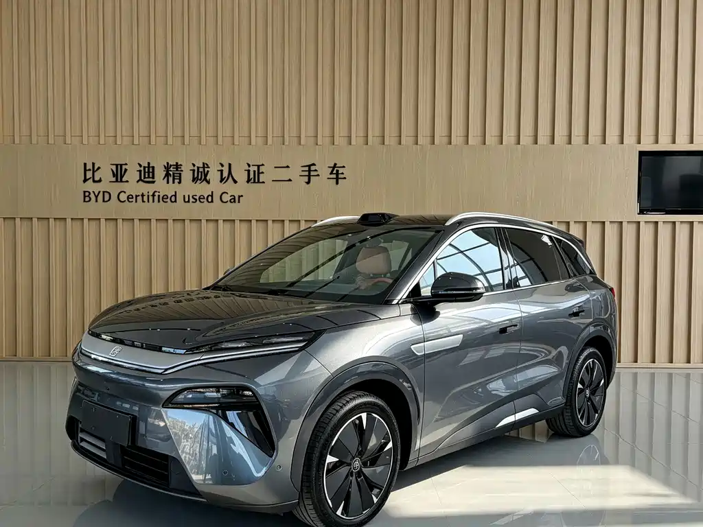 BYD Tang L