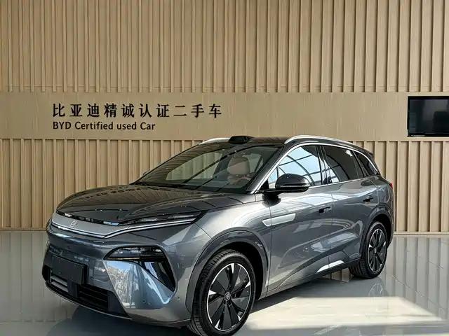 BYD Tang L