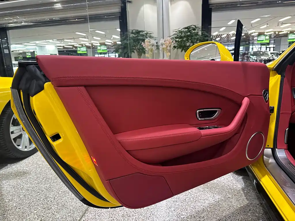 Bentley Continental — миниатюра 10