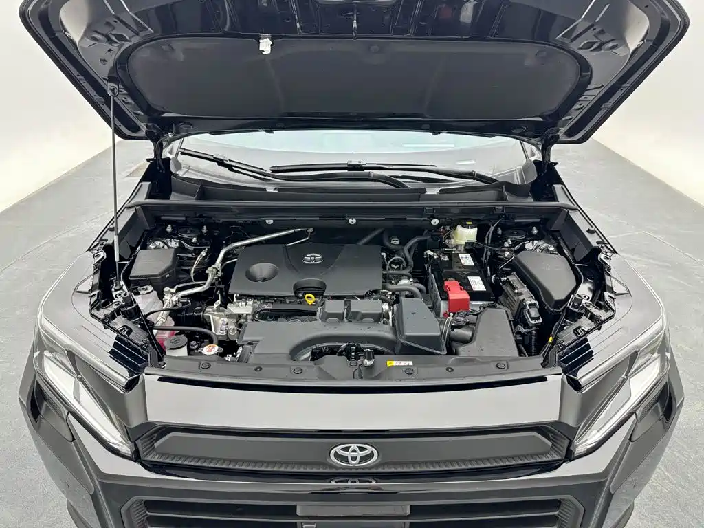 Toyota RAV4 — миниатюра 25