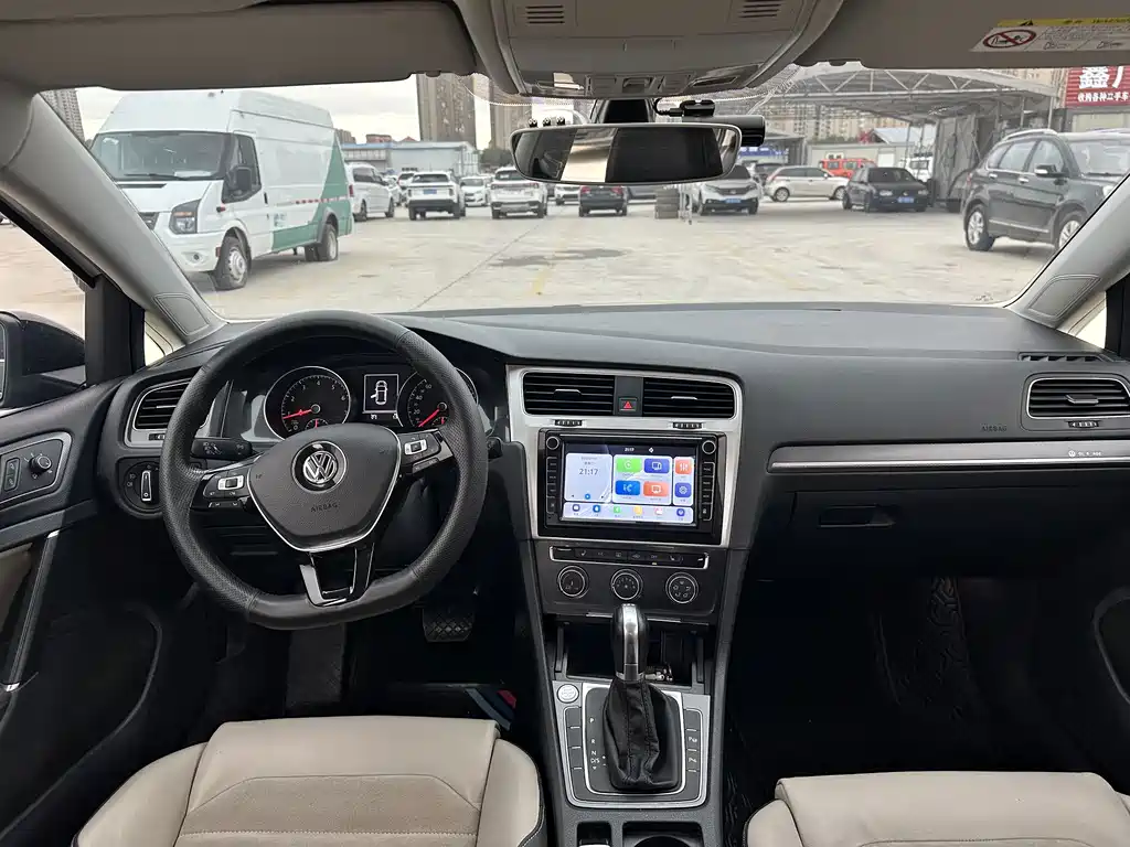 Volkswagen Golf — миниатюра 4
