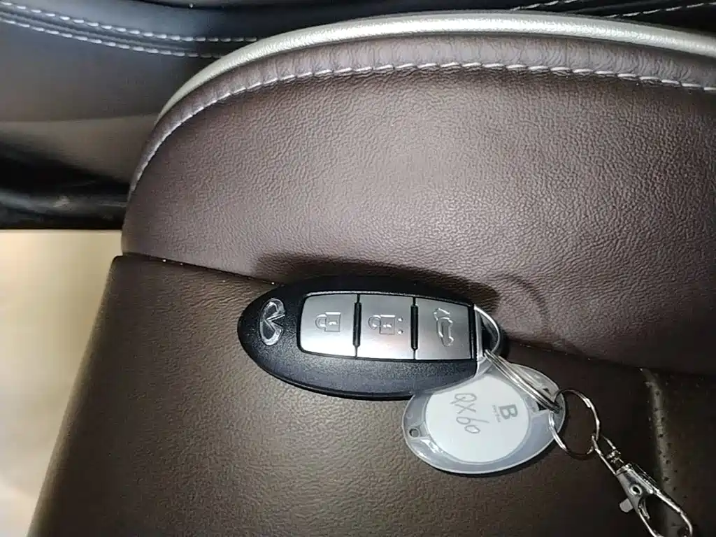 Infiniti QX60 (Import) — миниатюра 9