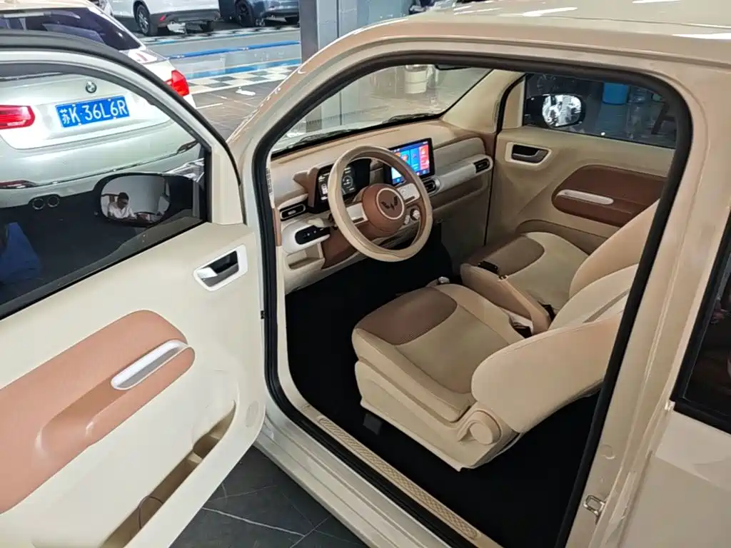 Wuling MINIEV — миниатюра 16