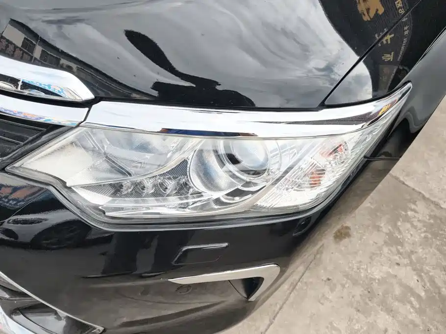 Toyota Camry — миниатюра 5