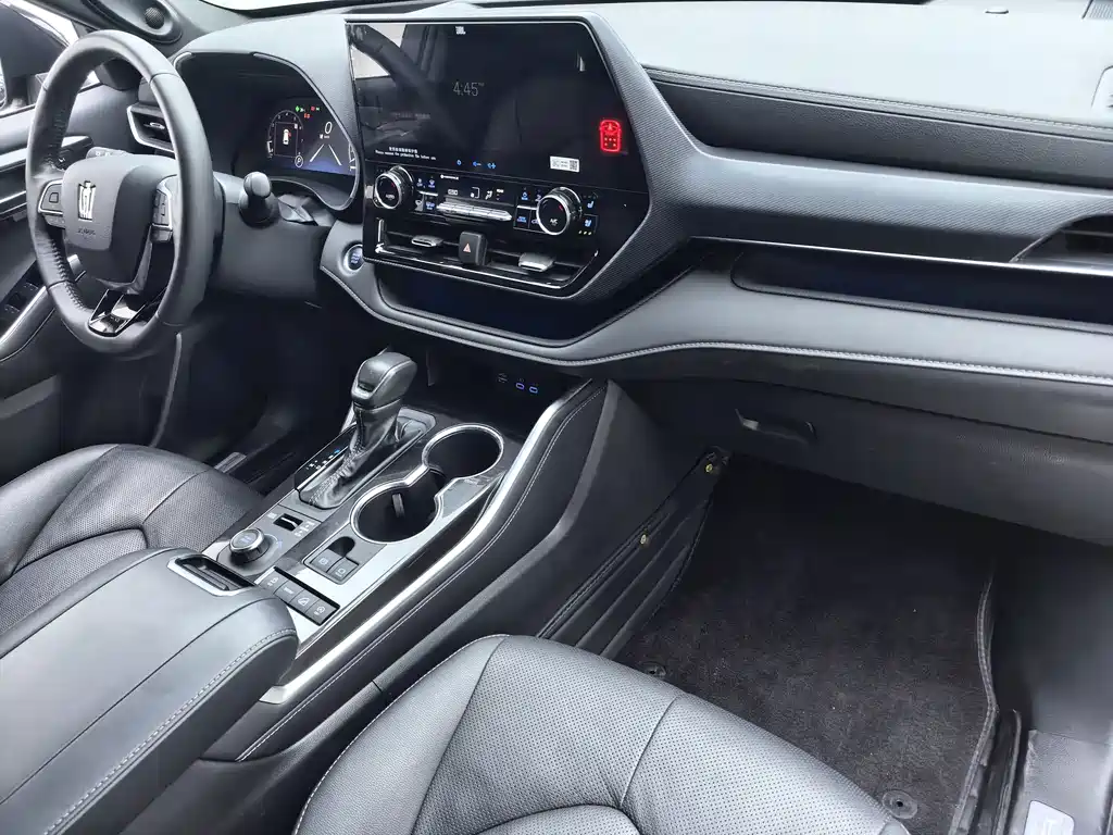 Toyota Crown Kluger — миниатюра 11