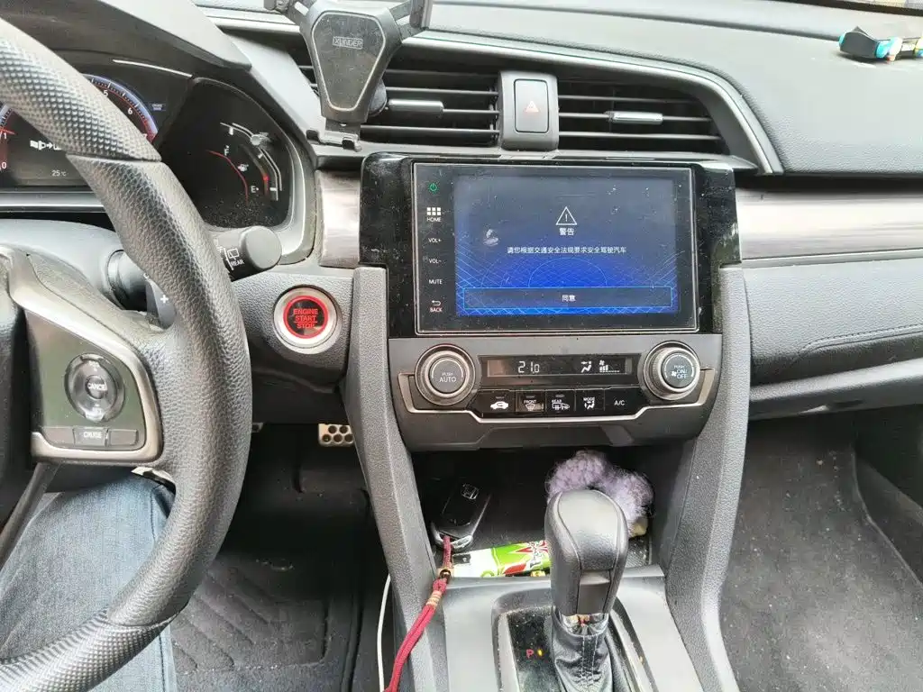 Honda Civic — миниатюра 9