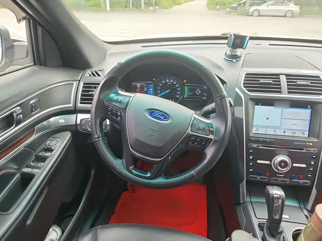 Ford Explorer (Import) — миниатюра 11