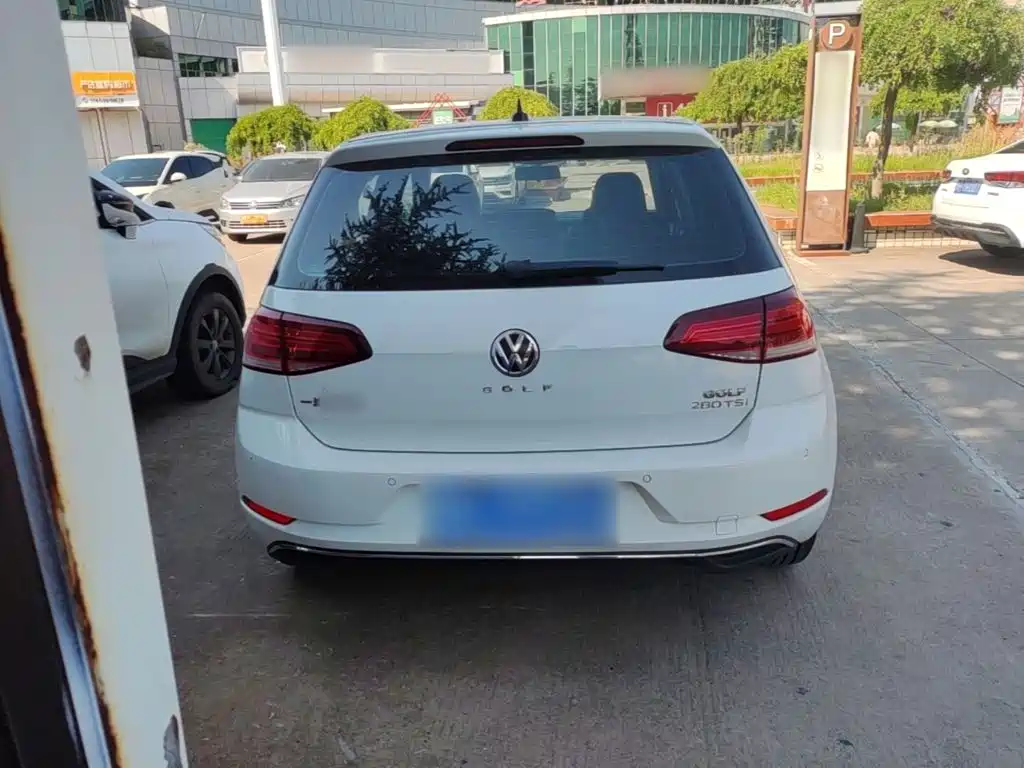 Volkswagen Golf — миниатюра 6