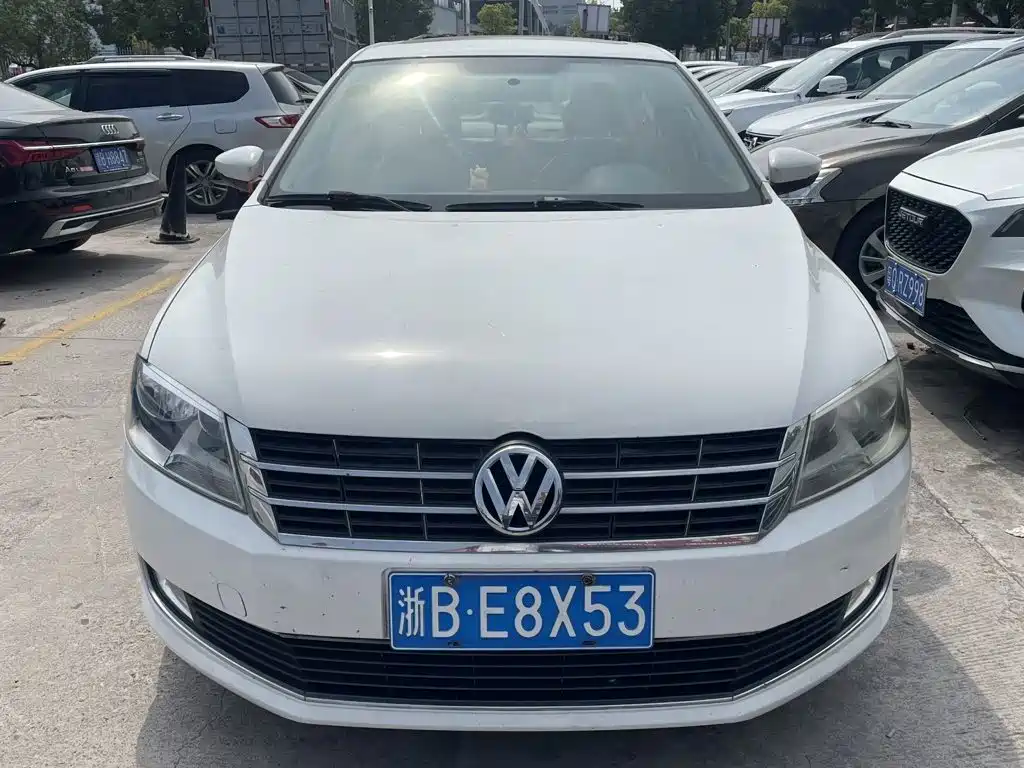 Volkswagen Lavida — миниатюра 2