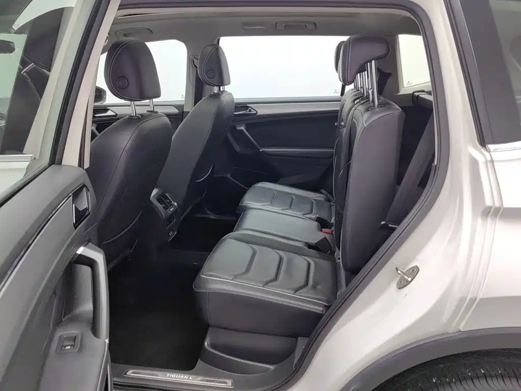 Volkswagen Tiguan L — миниатюра 15